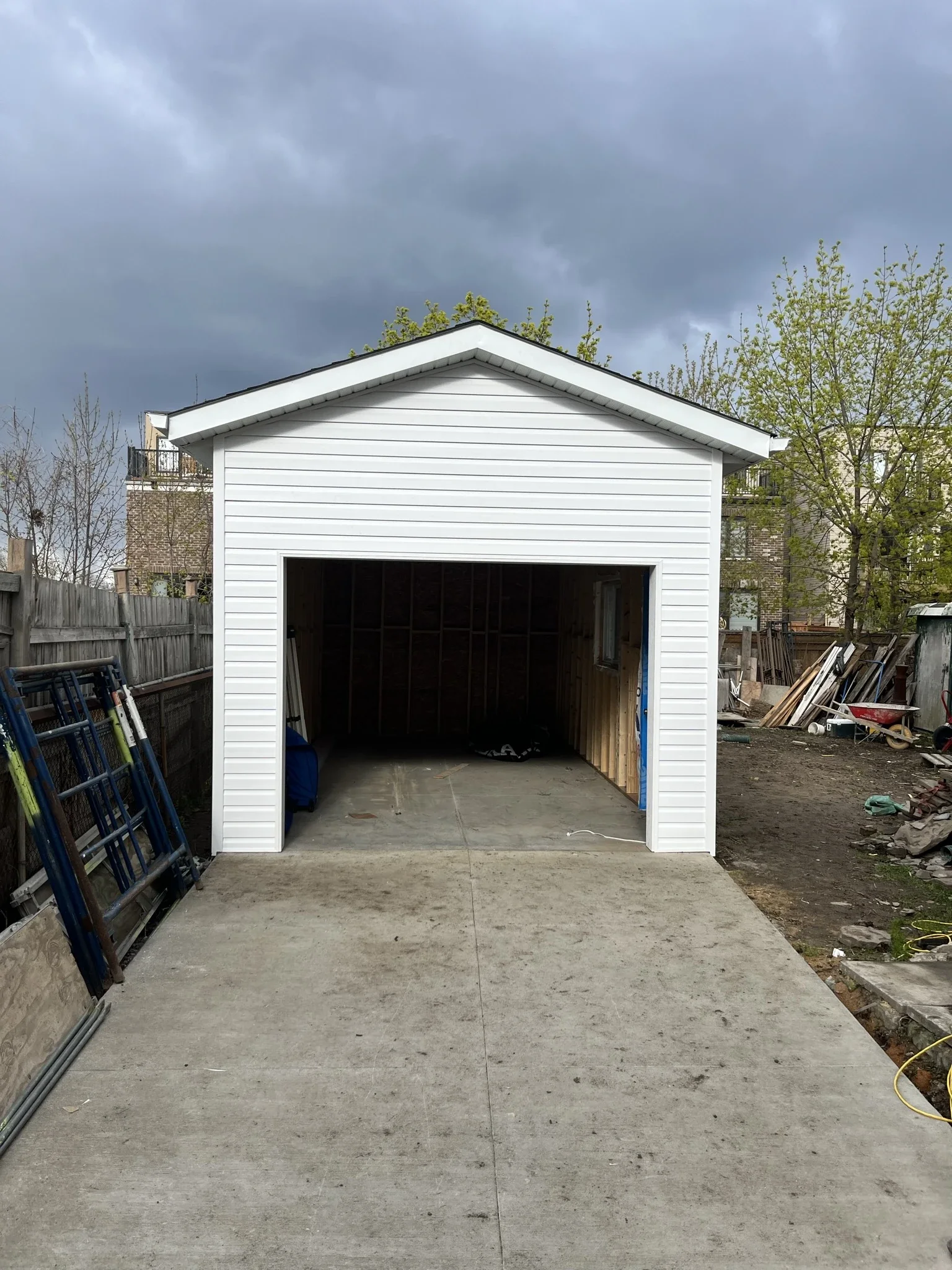 White Vinyl Garage — photo