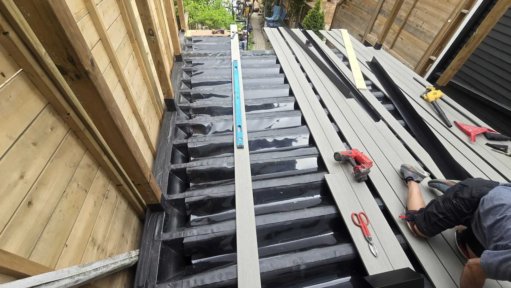Composite Glass Railing Deck — photo