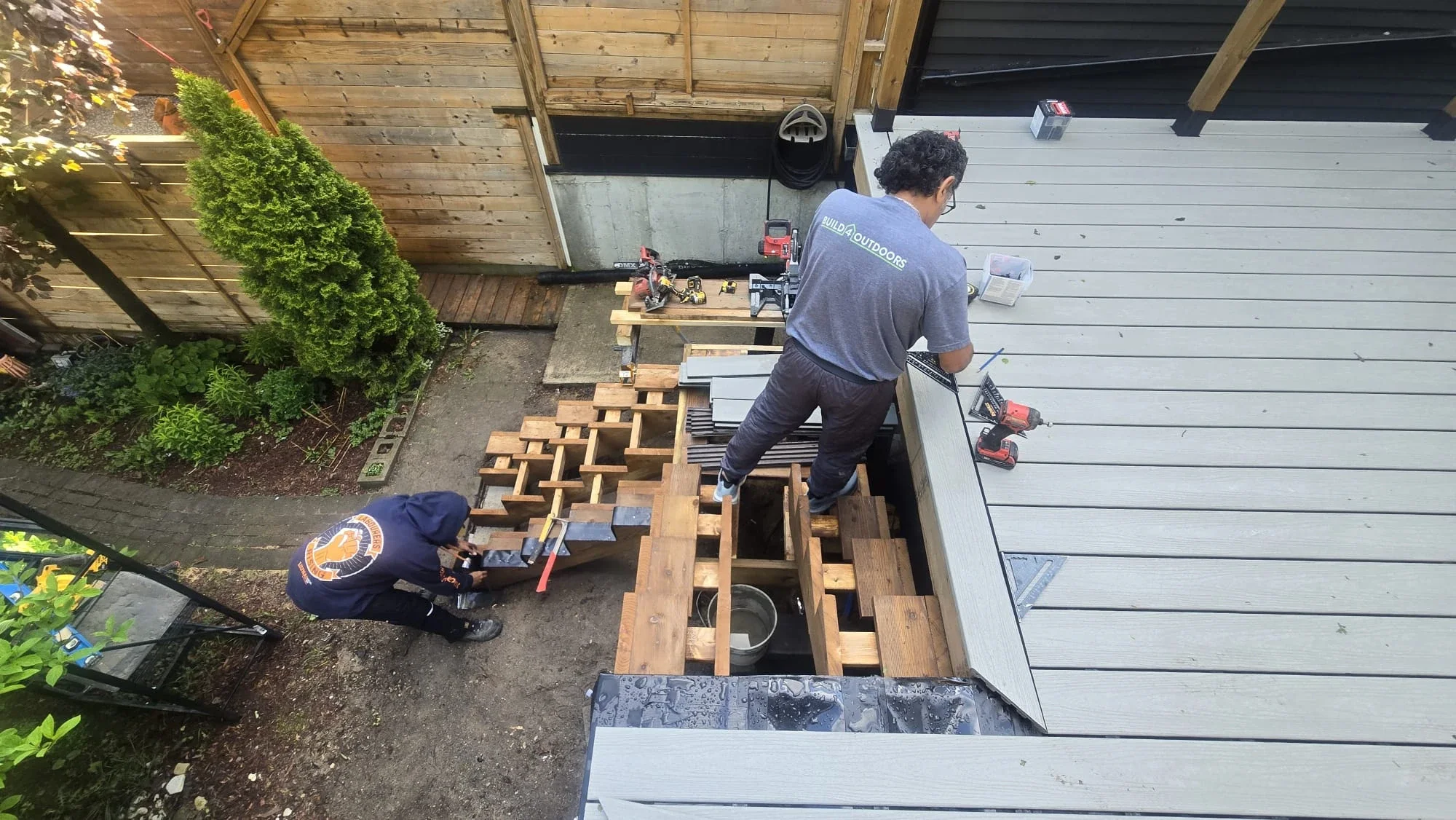 Composite Glass Railing Deck — photo
