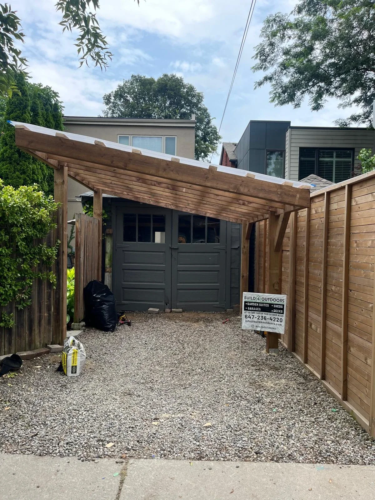 Gerry Car Port