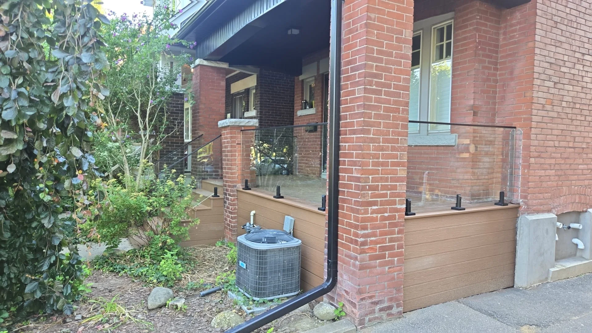 Front Deck — photo